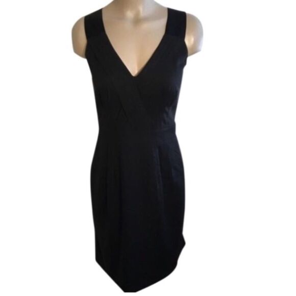 Banana Republic Silk Sleeveless Cocktail dress 4 - Picture 9 of 11